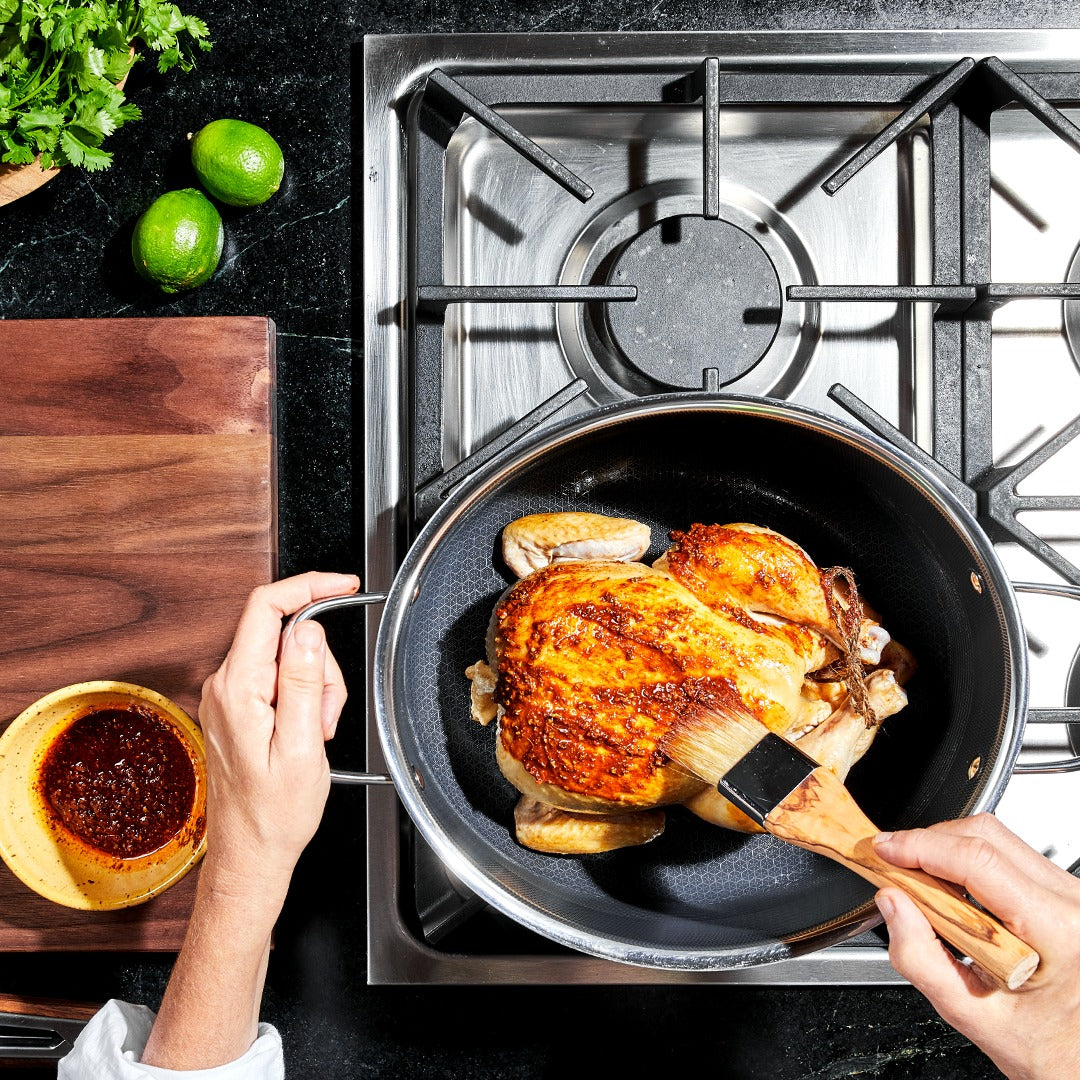 Hybrid Oval Dutch Oven, 6.5-Qt